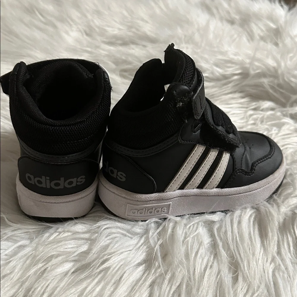 ADIDAS HOOPS MID SHOES SIZE-8K